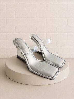 Good American White Square-Toe Clear Strap Mules